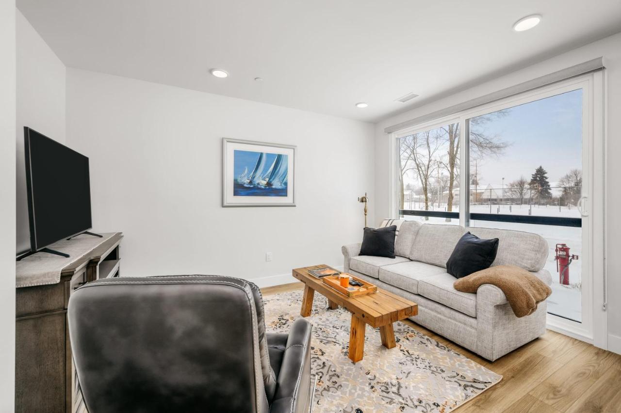 Cypress Parkside Condo Traverse City Extérieur photo